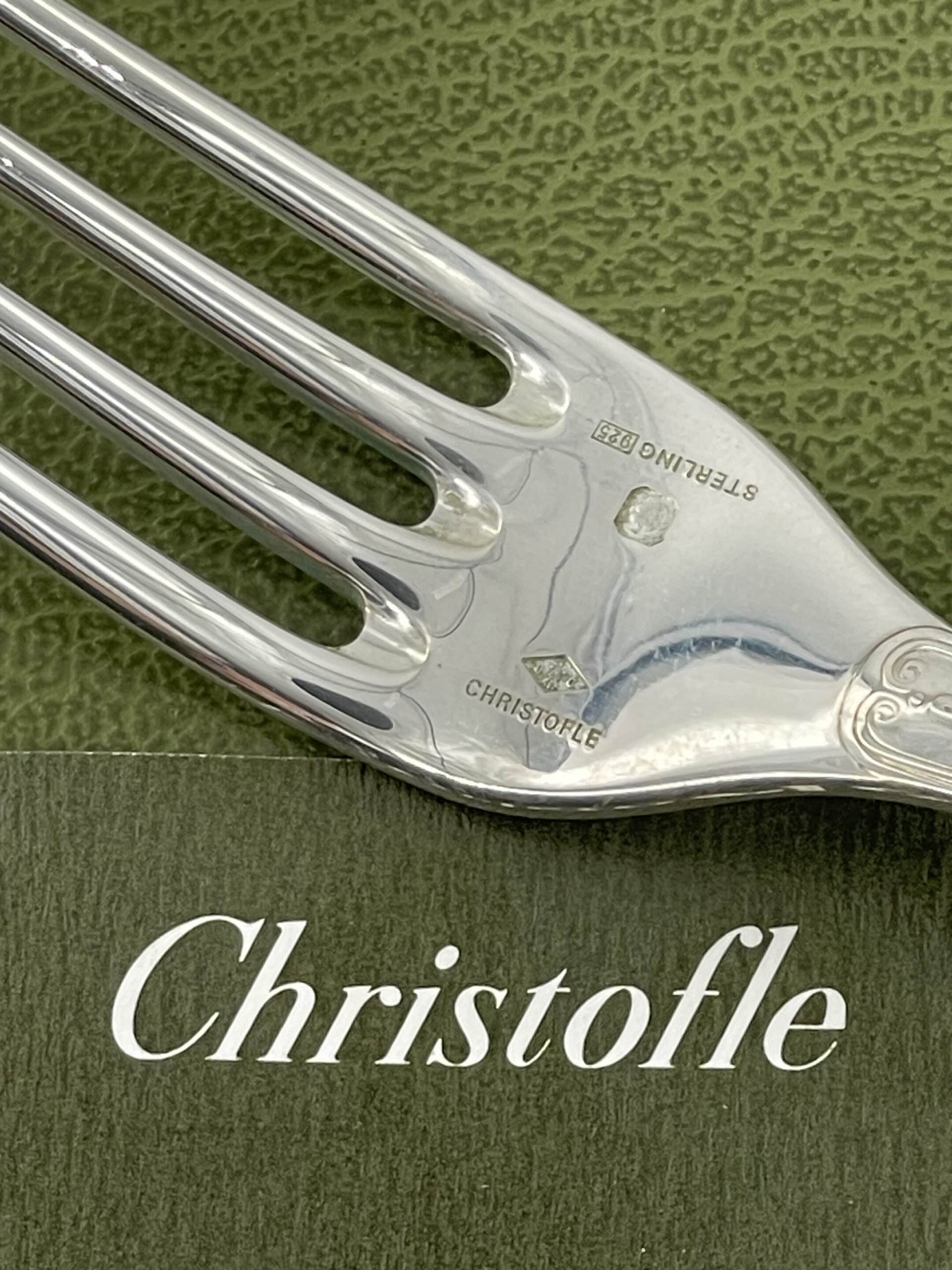 Fourchette Christofle Sterling avec poinçon — rachat argenterie grandes maisons Paris
