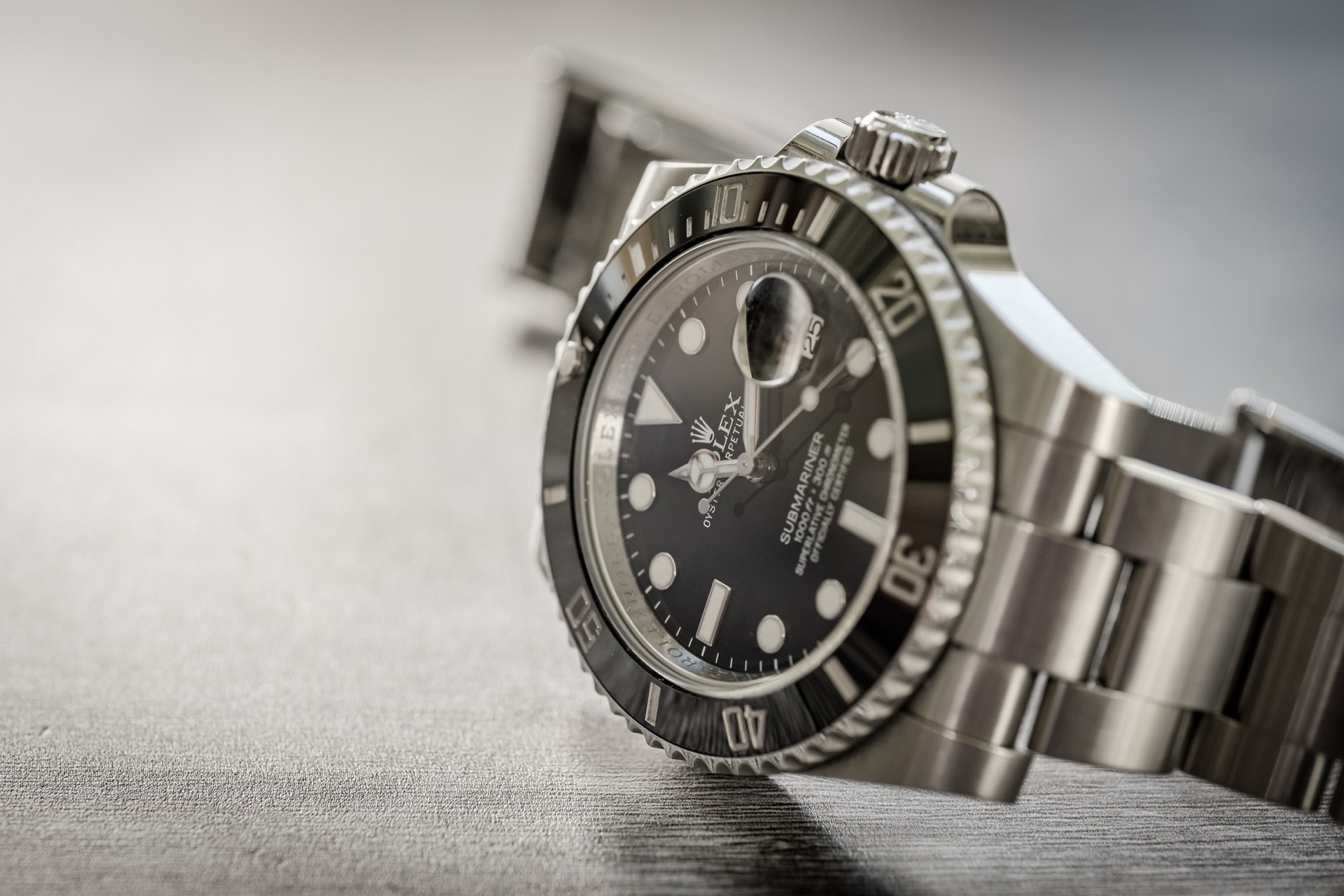 Rolex Submariner cadran noir lunette céramique — rachat Rolex sportive Paris